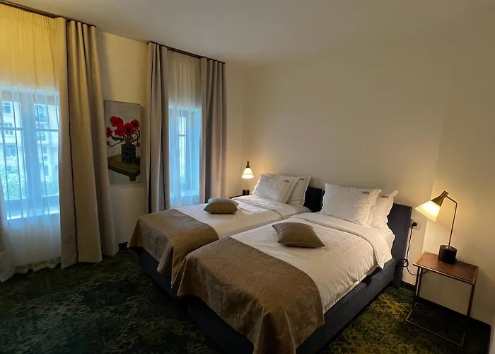 Standard Twin Room